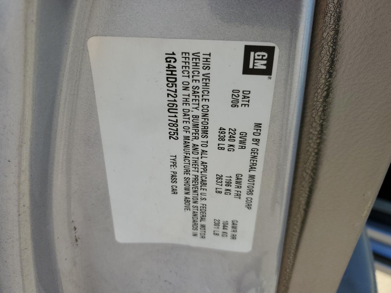 2006 Buick Lucerne - Image 12