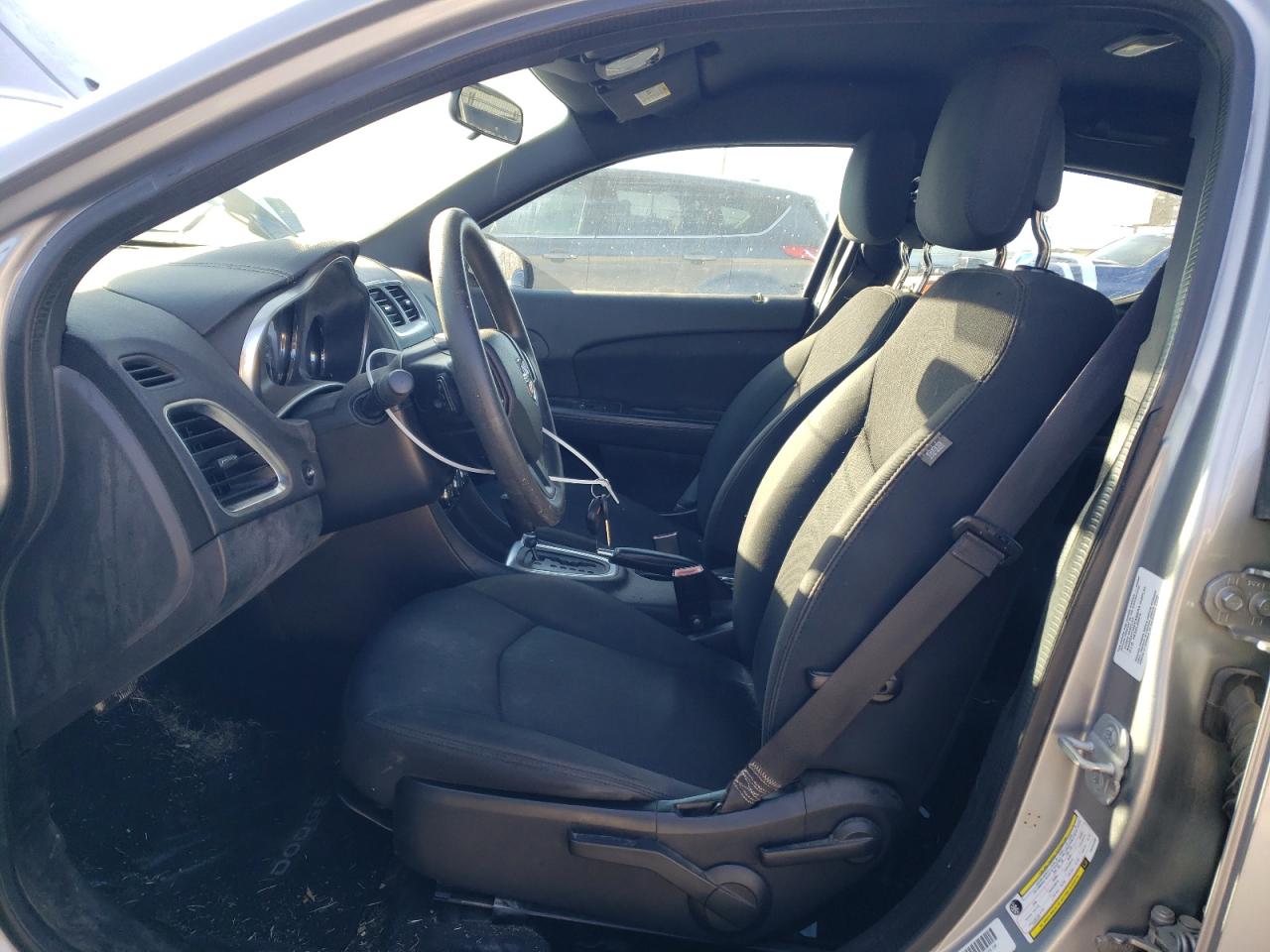 2014 Dodge Avenger - Image 7