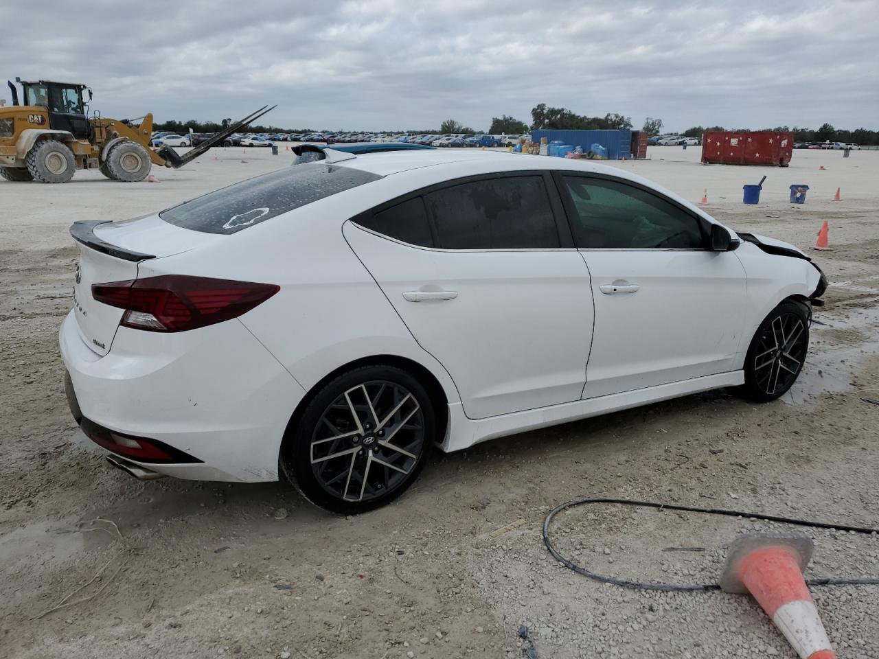 2020 Hyundai Elantra - Image 3