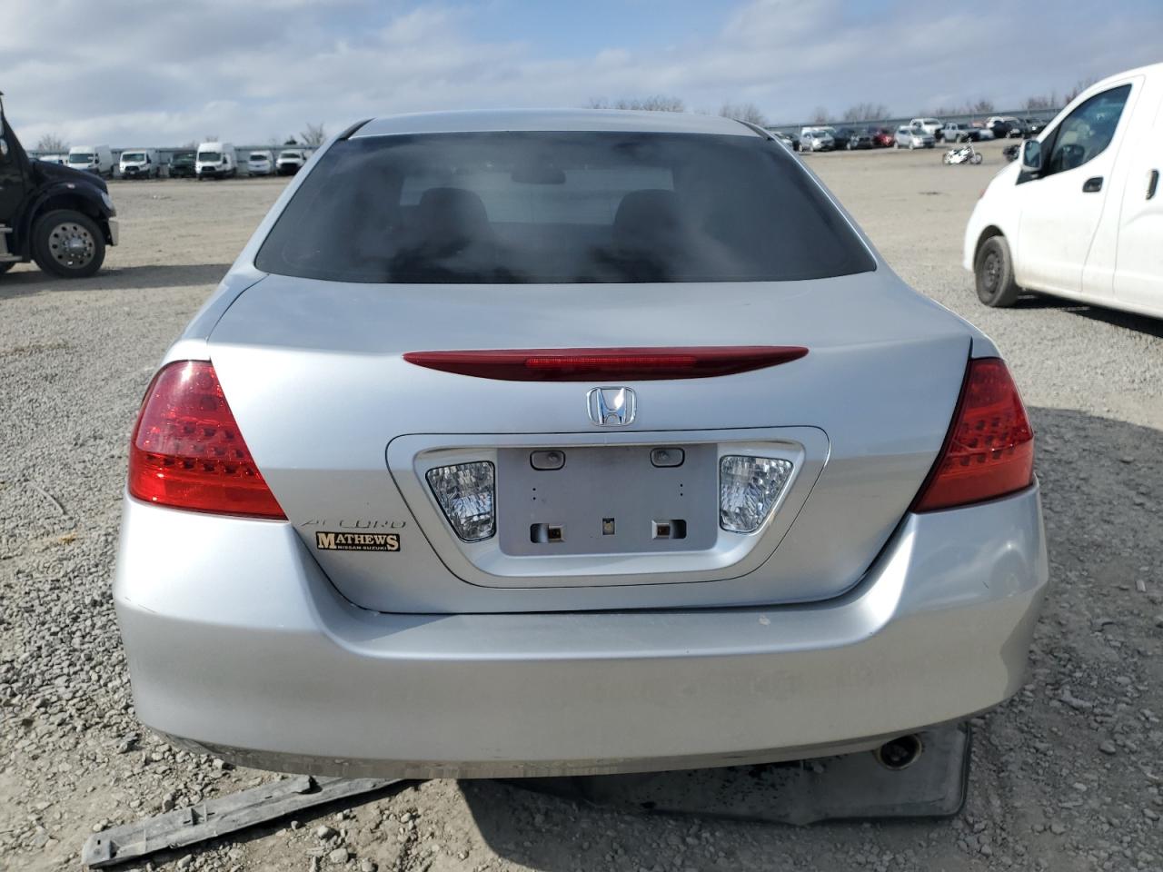 2007 Honda Accord - Image 6
