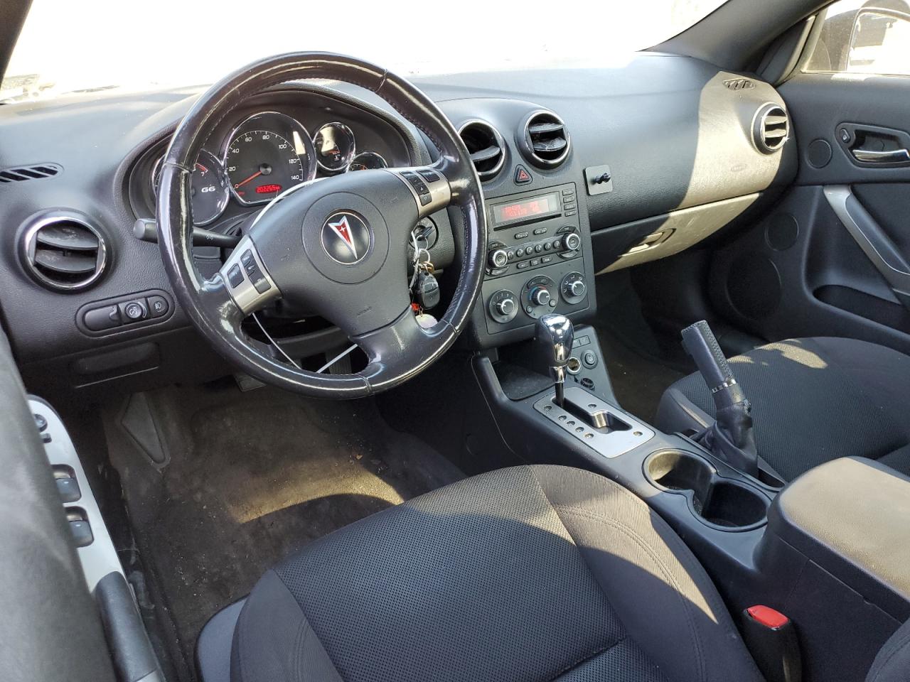 2007 Pontiac G6 - Image 8