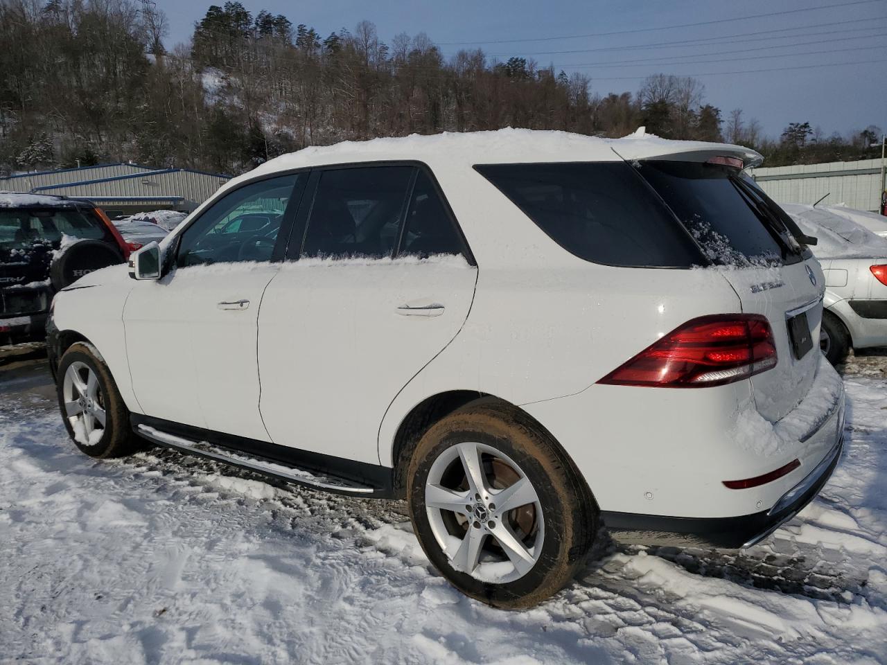 2018 Mercedes-Benz GLE - Image 2