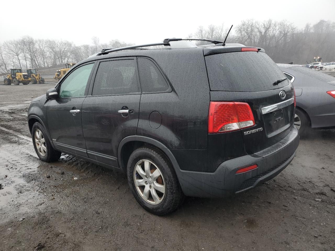 2013 Kia Sorento - Image 2