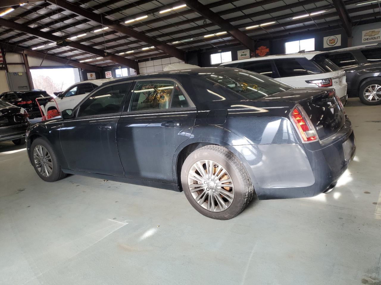 VIN 2C3CCAJG4EH236969 2014 CHRYSLER 300 no.2