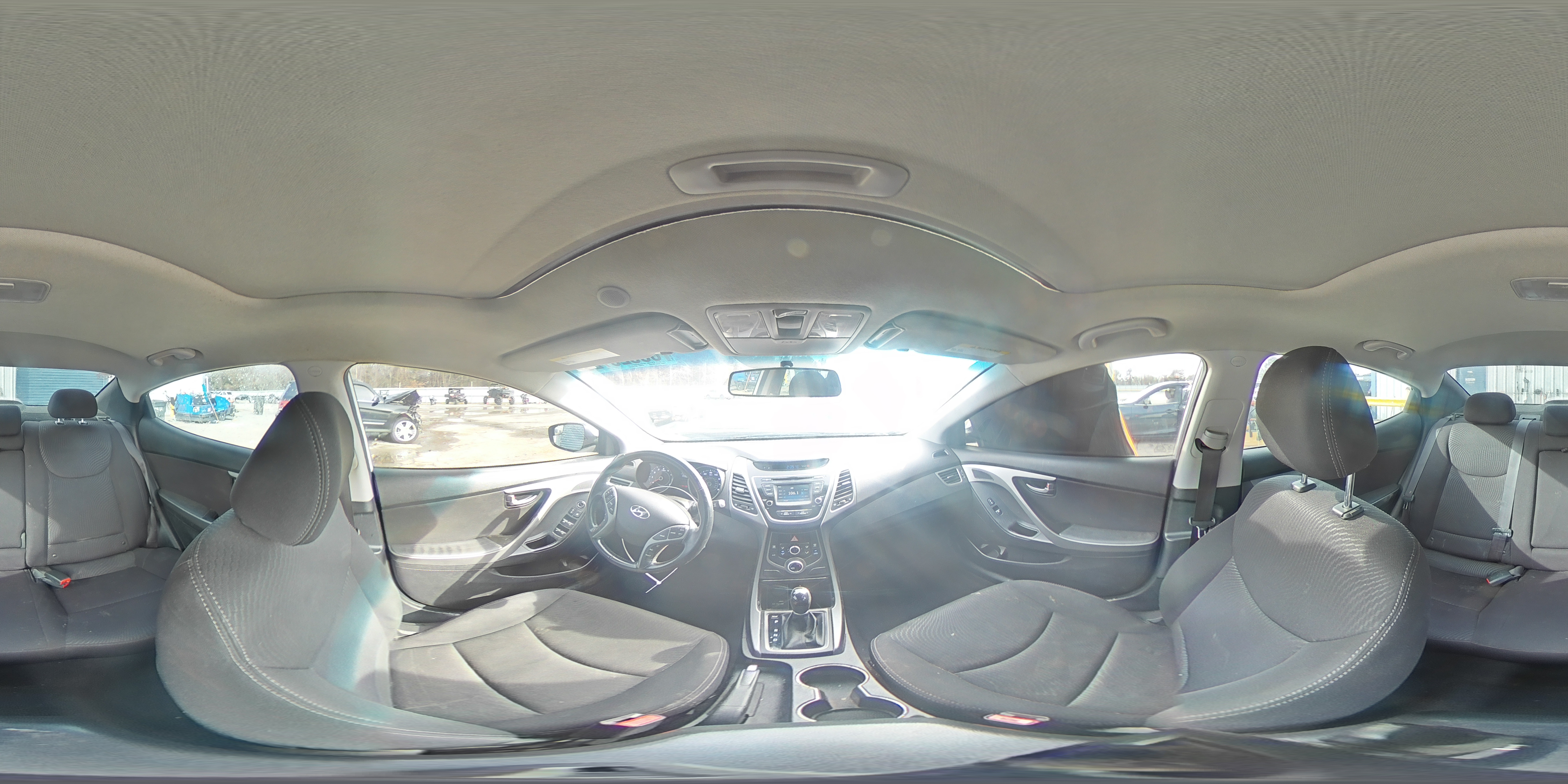 2015 Hyundai Elantra - Image 14