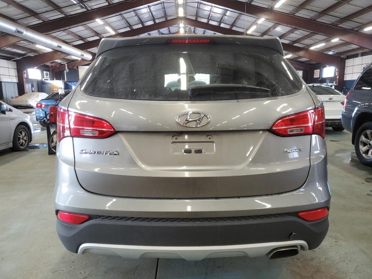 2014 Hyundai Santa Fe - Image 6