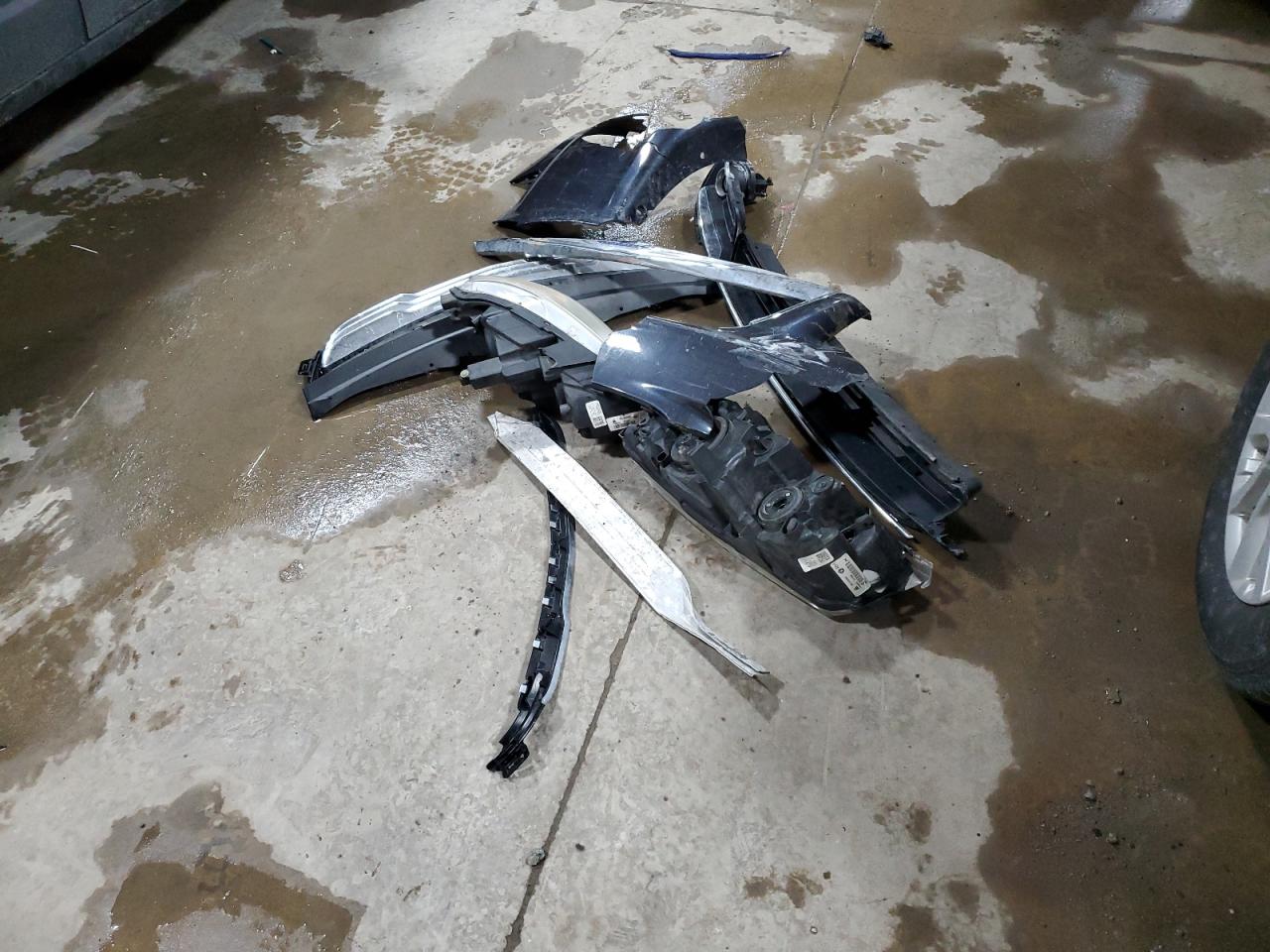 2014 Chrysler Town & Country - Image 13