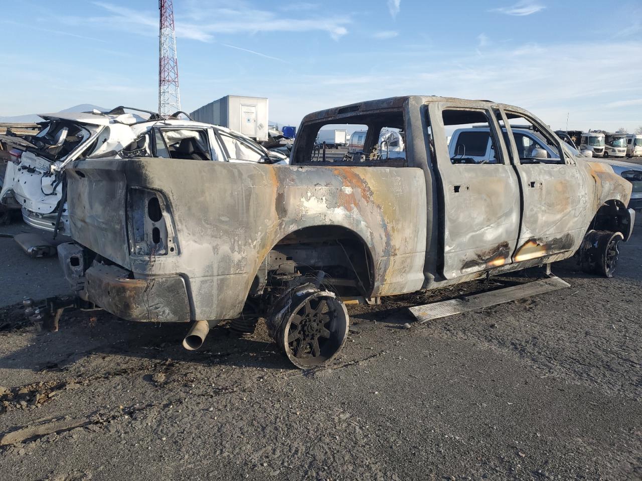 2018 RAM 2500 - Image 3