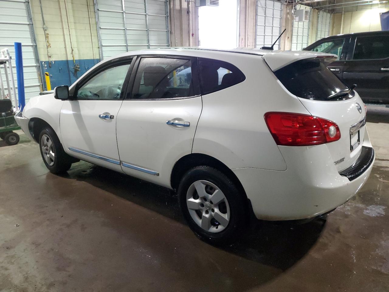 2013 Nissan Rogue - Image 2