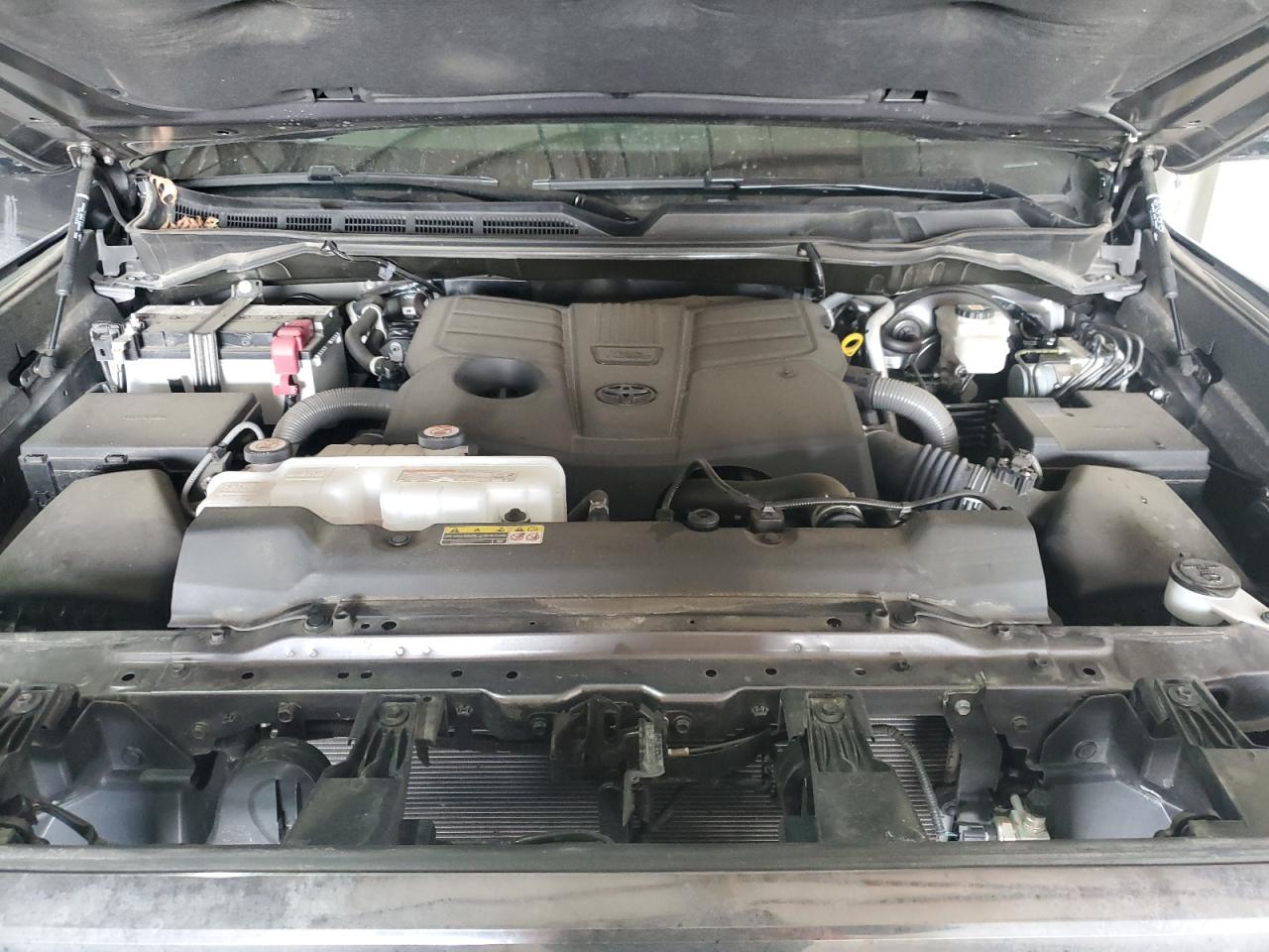 2023 Toyota Tundra - Image 11