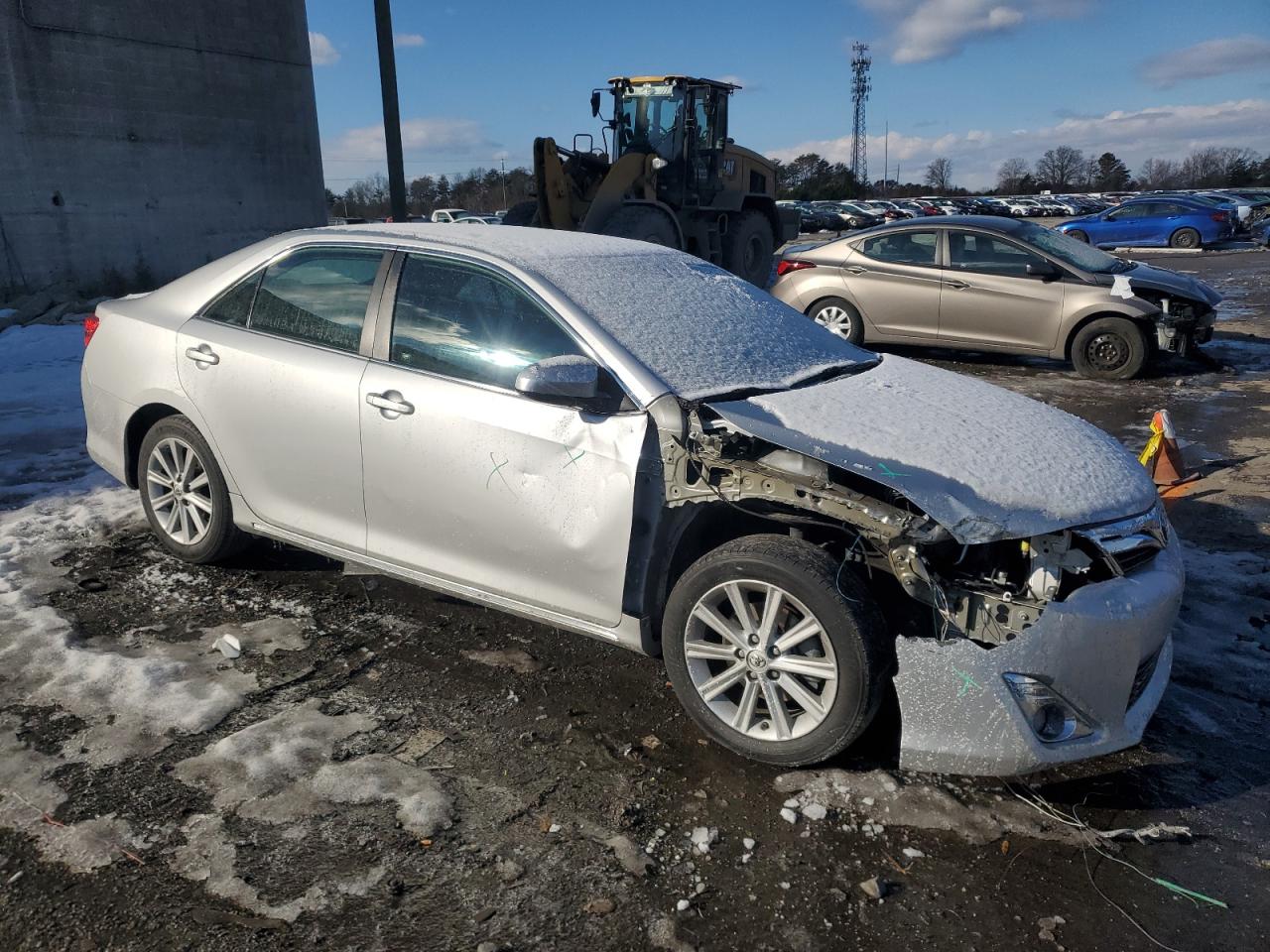 2014 Toyota Camry - Image 4