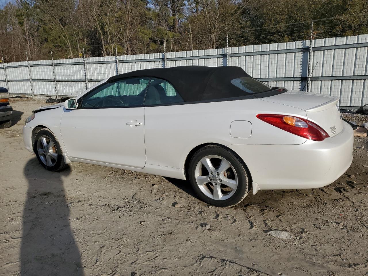 2006 Toyota Camry Solara - Image 2