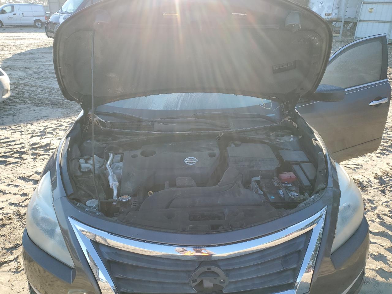2015 Nissan Altima - Image 11