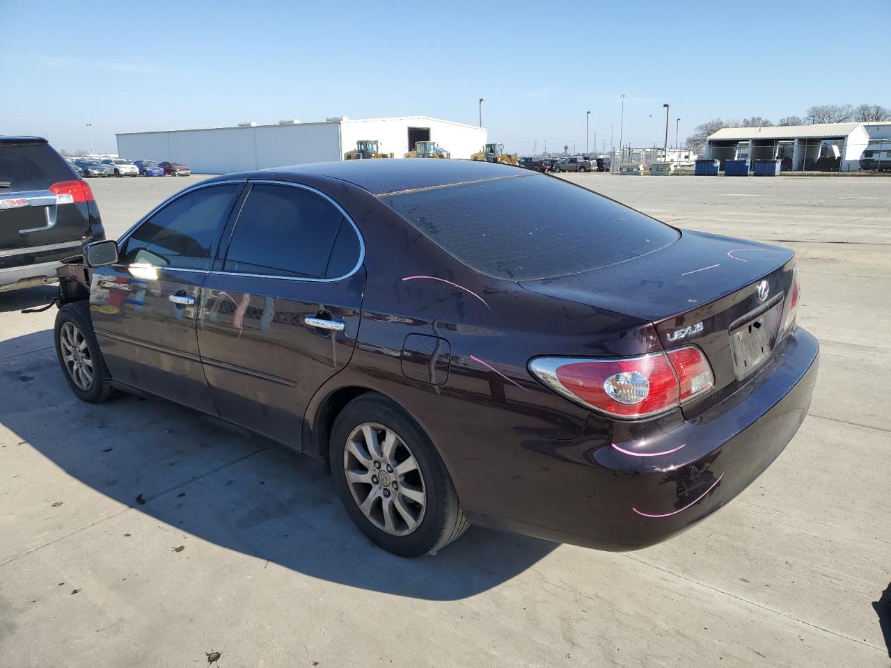 2004 Lexus ES - Image 2