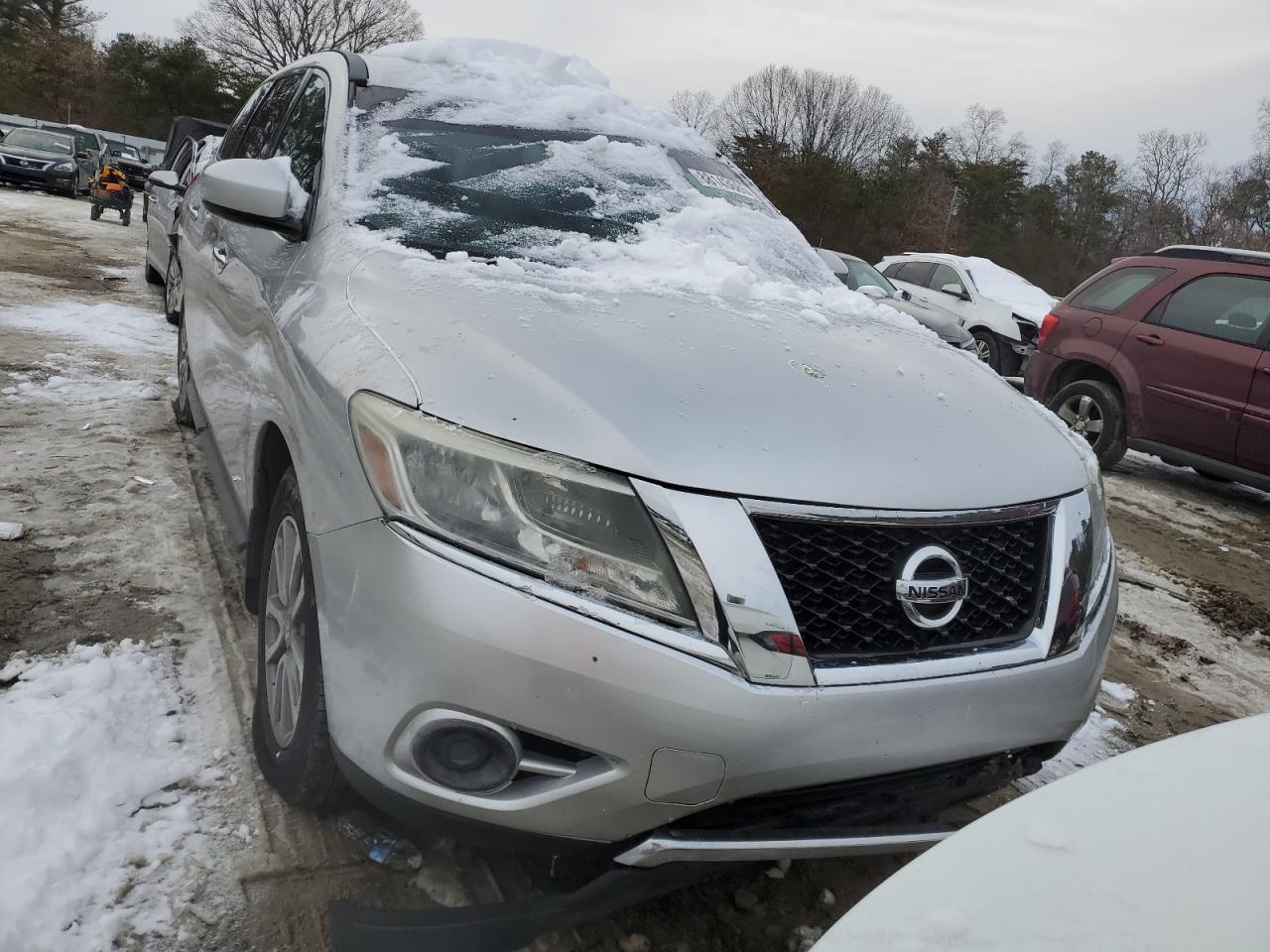 2015 Nissan Pathfinder - Image 5