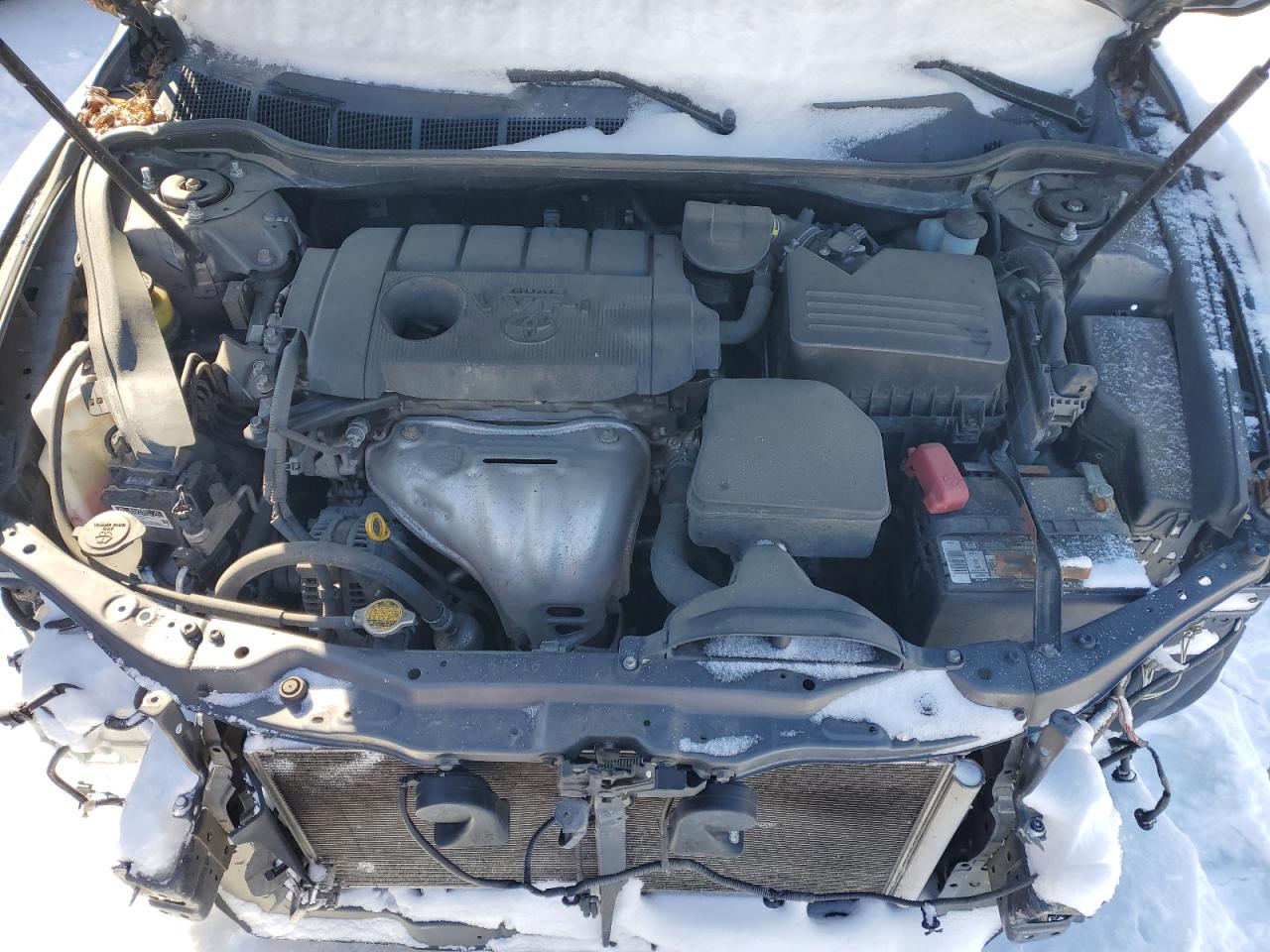 2011 Toyota Camry - Image 11