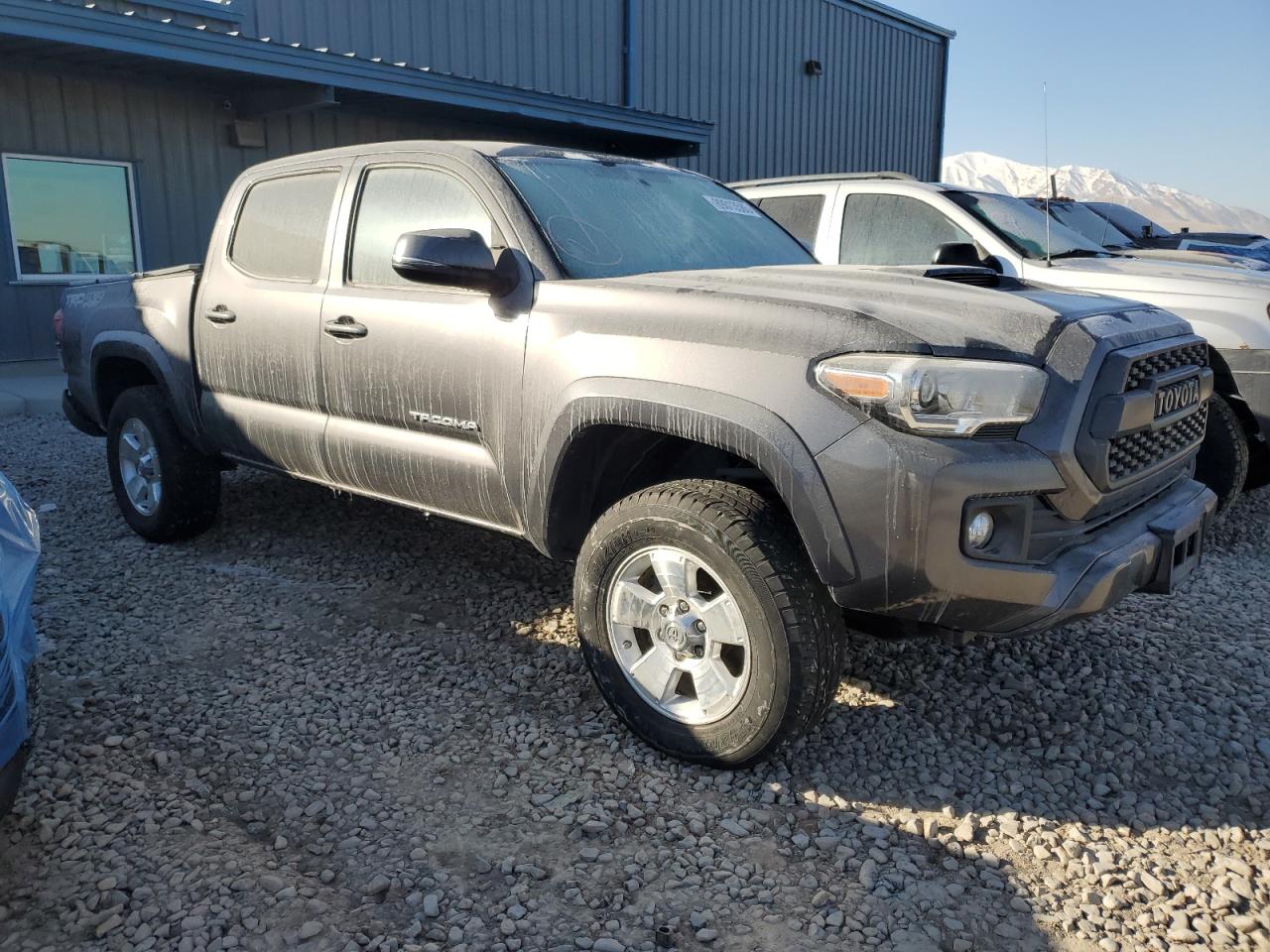 2016 Toyota Tacoma - Image 4