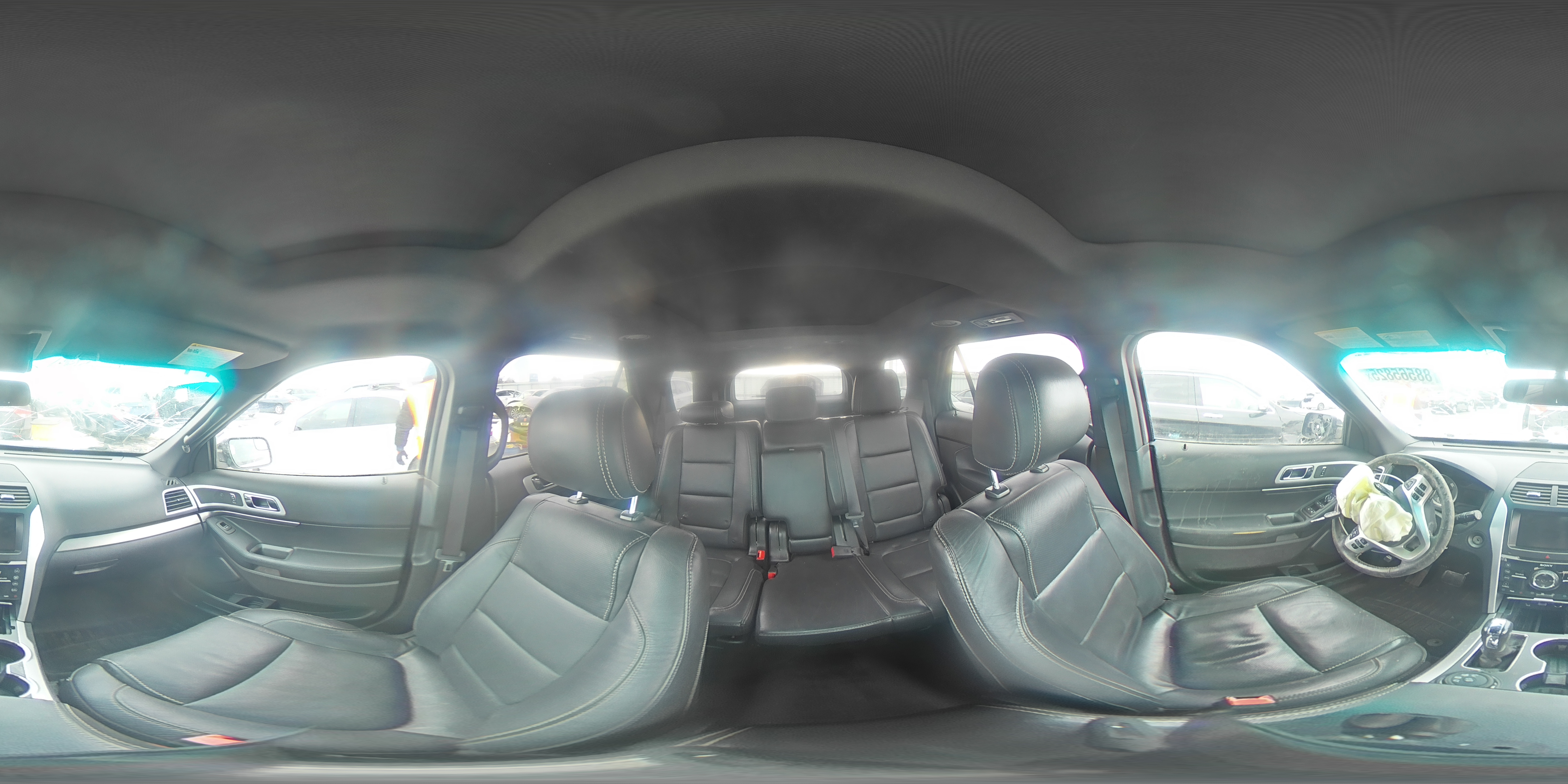 2015 Ford Explorer - Image 15