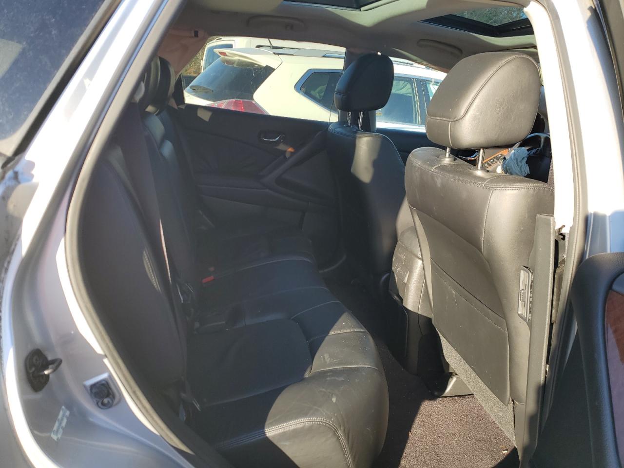2009 Nissan Murano - Image 11