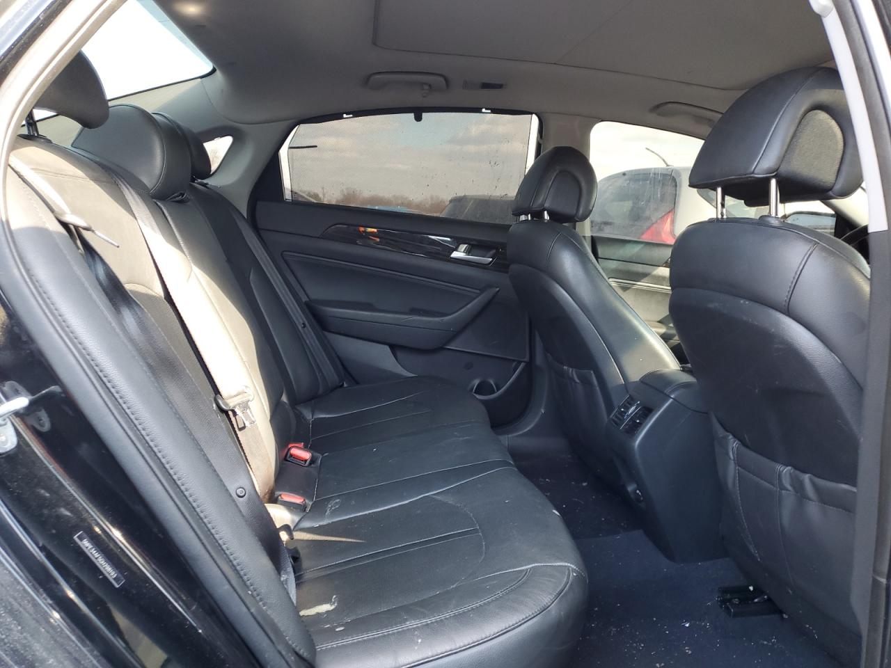 2016 Hyundai Sonata - Image 10