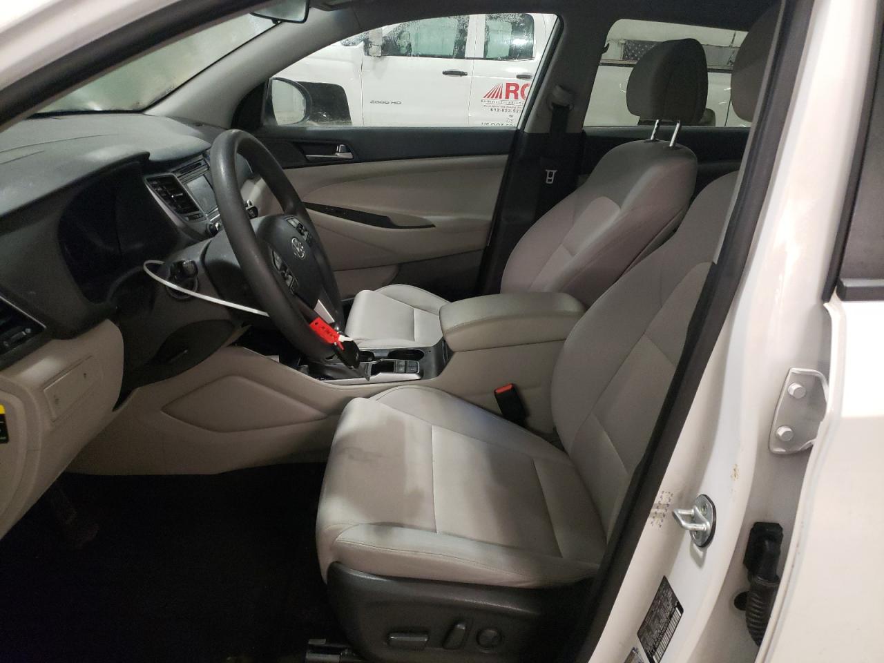 2017 Hyundai Tucson - Image 7