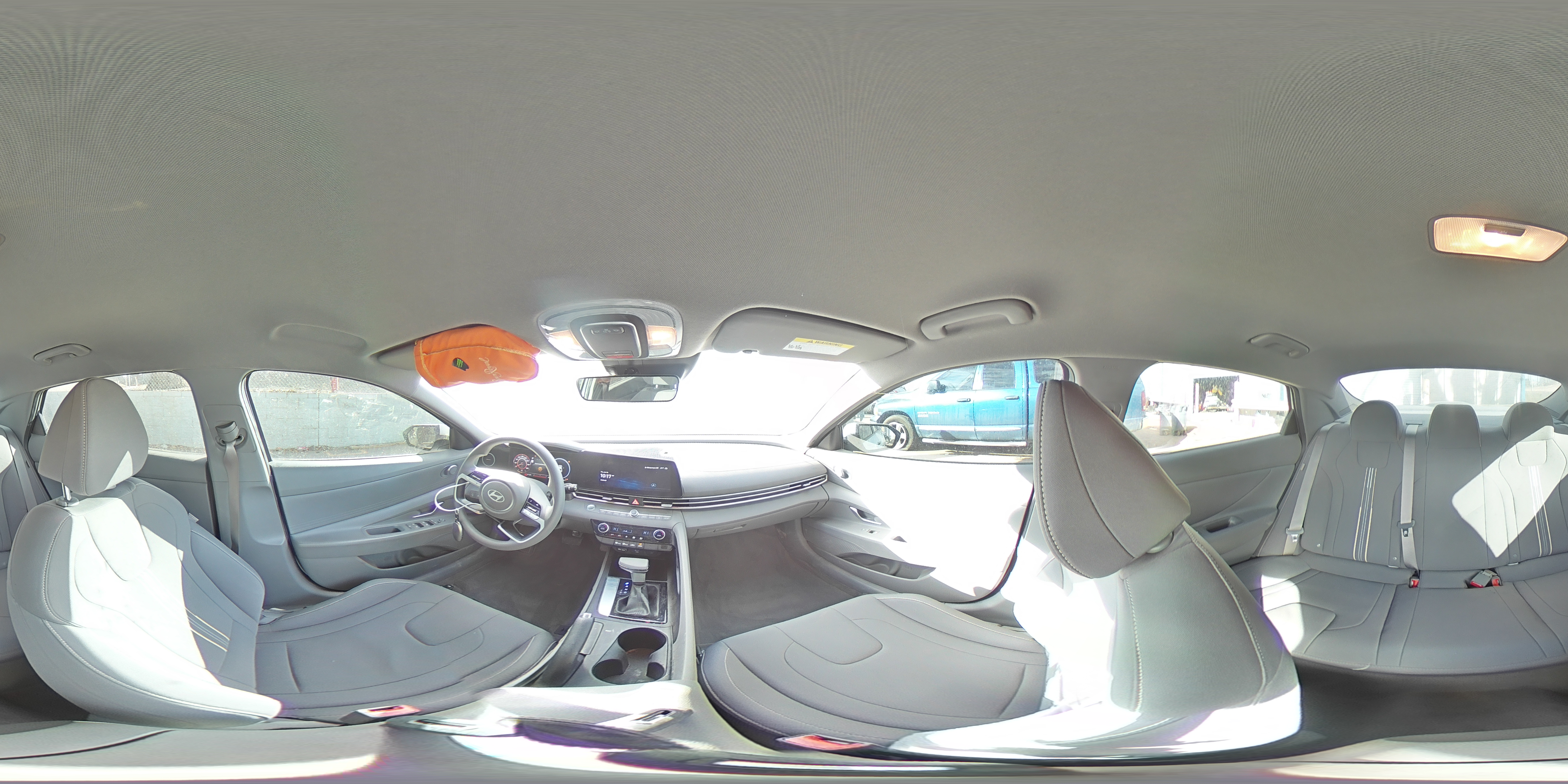 2024 Hyundai Elantra - Image 12