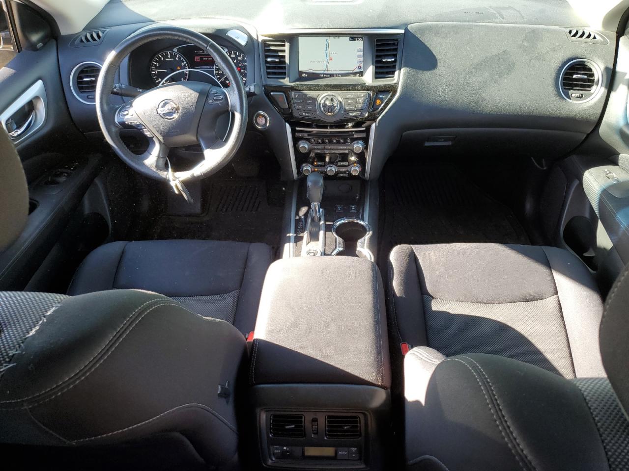 2017 Nissan Pathfinder - Image 8
