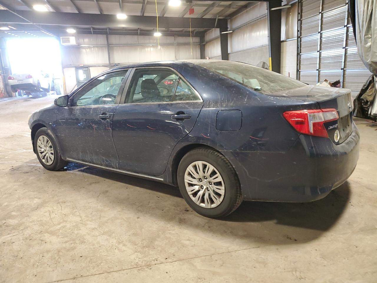 VIN 4T1BF1FK8EU837774 2014 TOYOTA CAMRY no.2