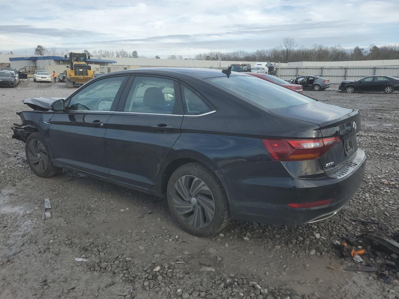 2019 Volkswagen Jetta - Image 2