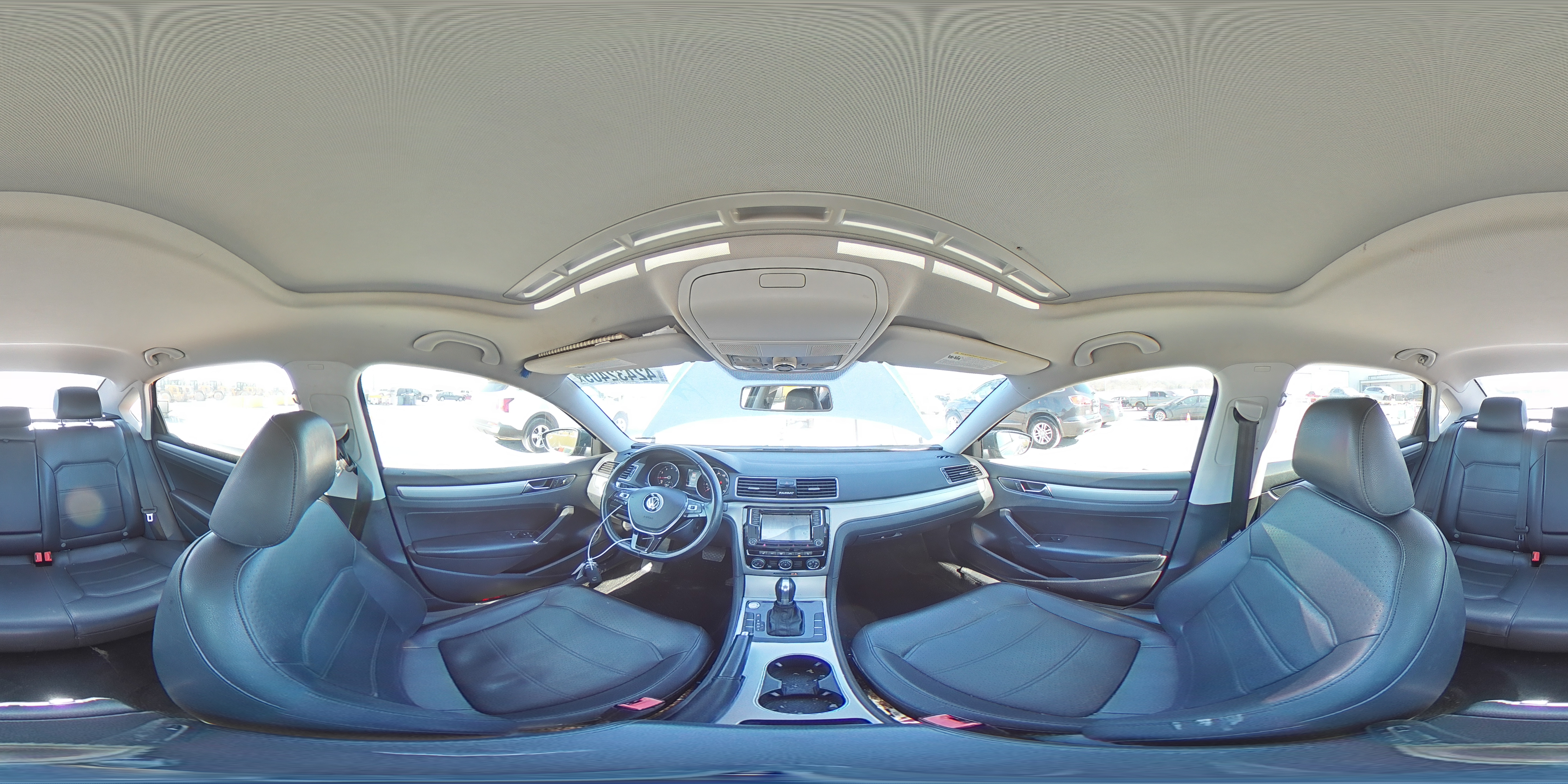 2019 Volkswagen Passat - Image 14