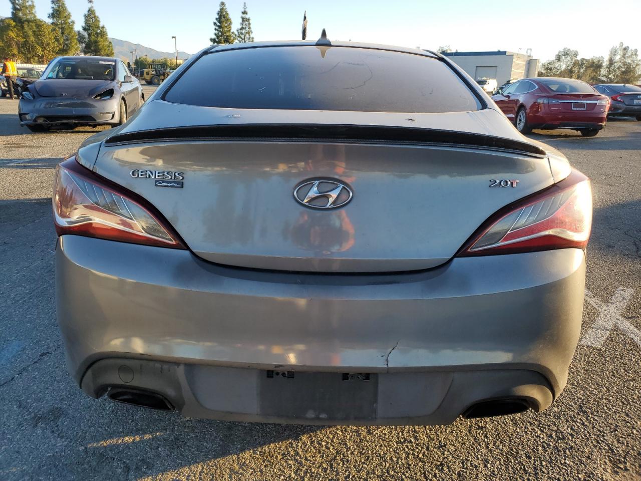 2011 Hyundai Genesis - Image 6