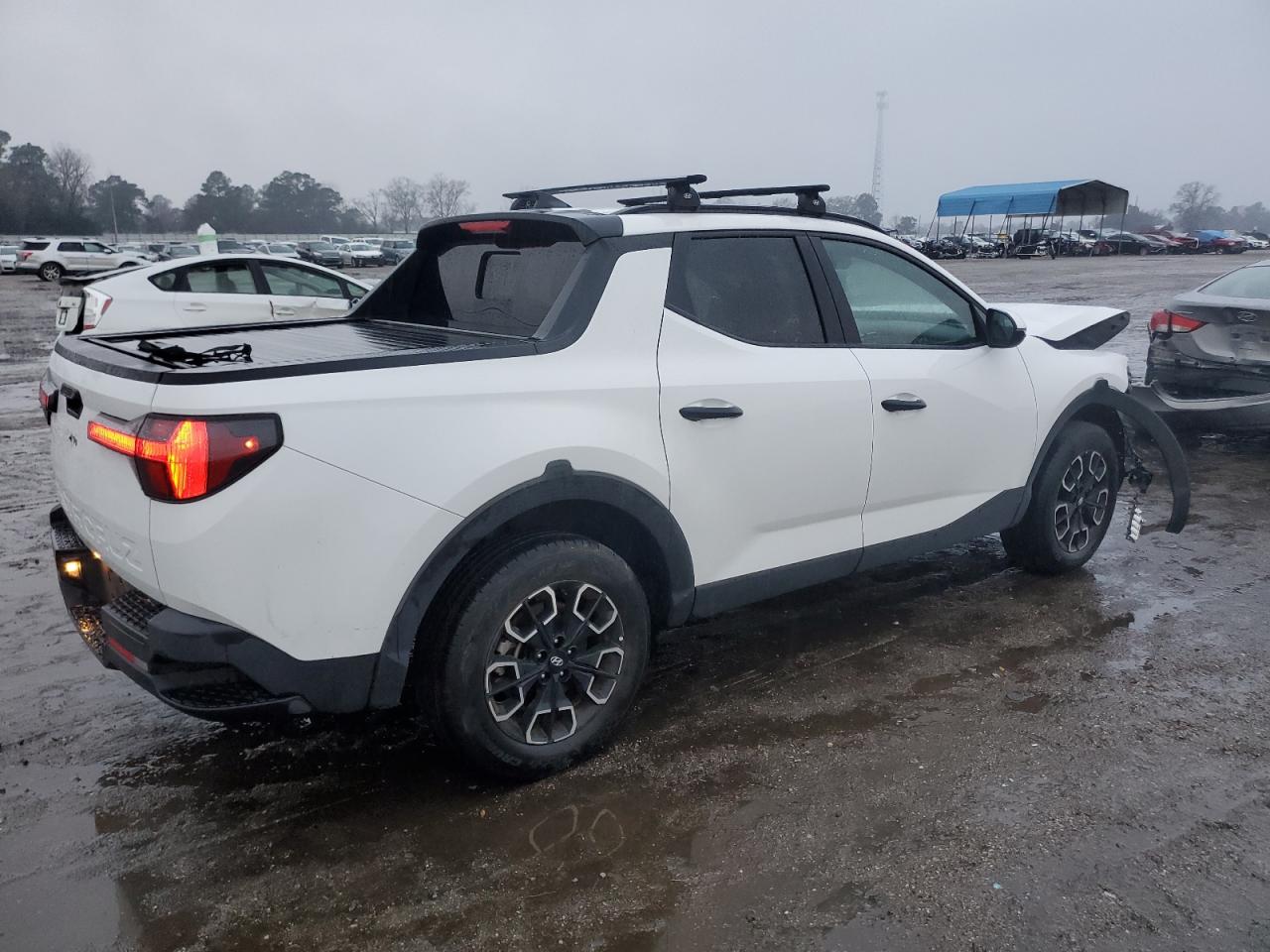 2023 Hyundai Santa Cruz - Image 3