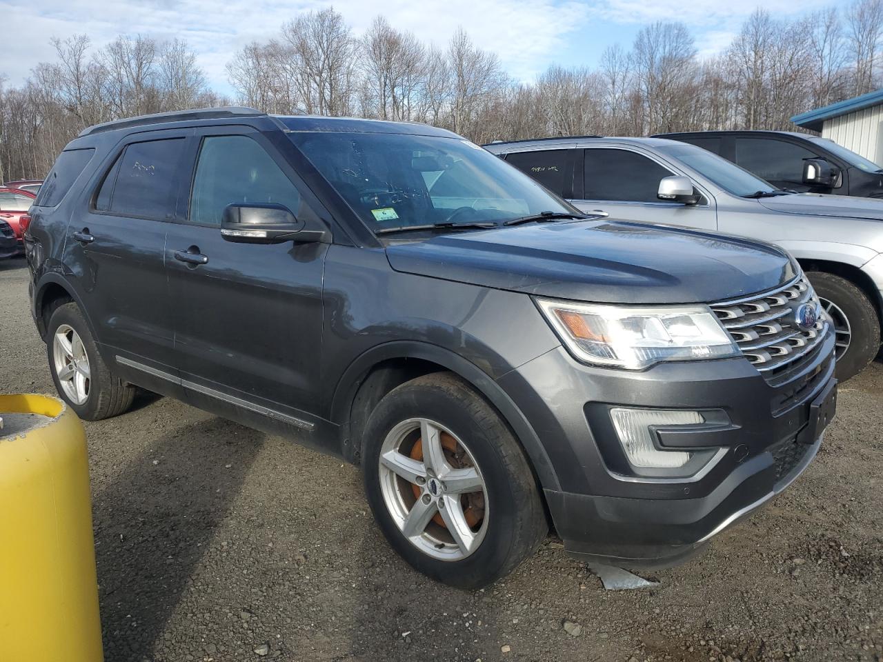 VIN 1FM5K8D81GGC96688 2016 FORD EXPLORER no.4