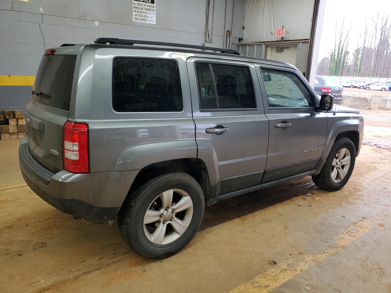 2012 Jeep Liberty (Patriot) - Image 3