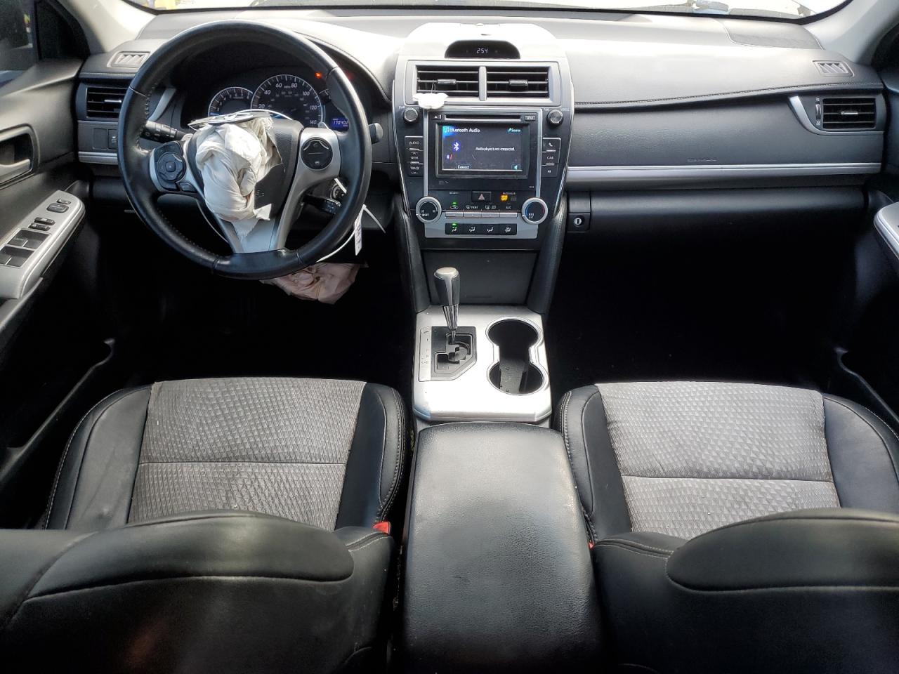 2014 Toyota Camry - Image 8