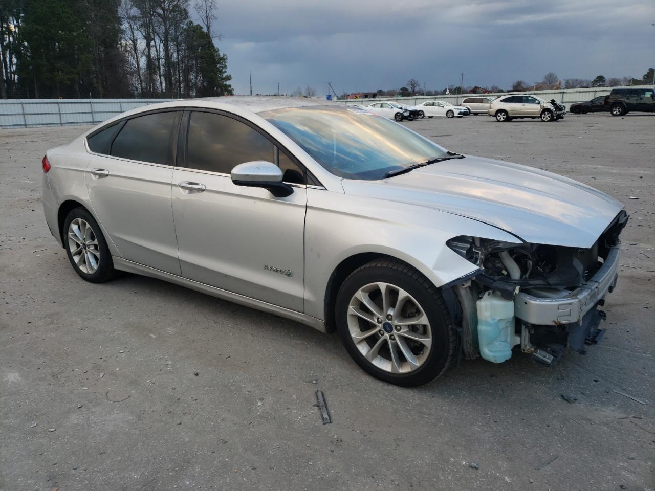 2019 Ford Fusion - Image 4