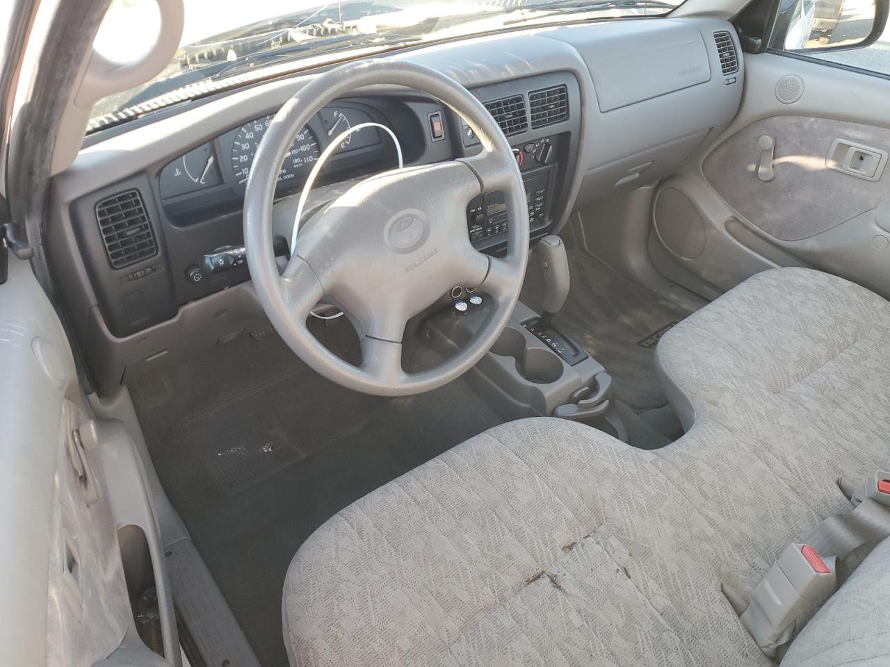 2004 Toyota Tacoma - Image 8