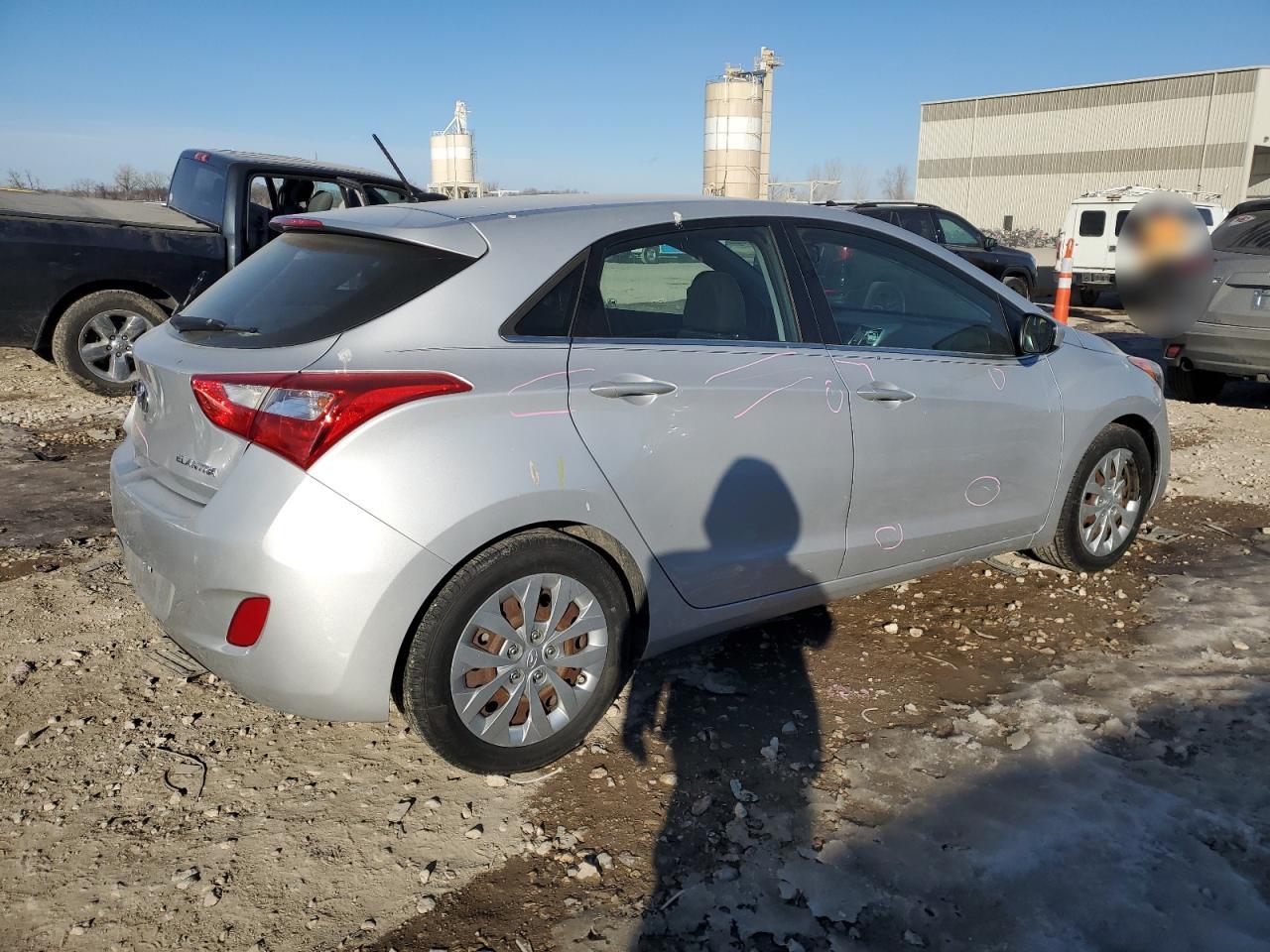 2016 Hyundai Elantra - Image 3