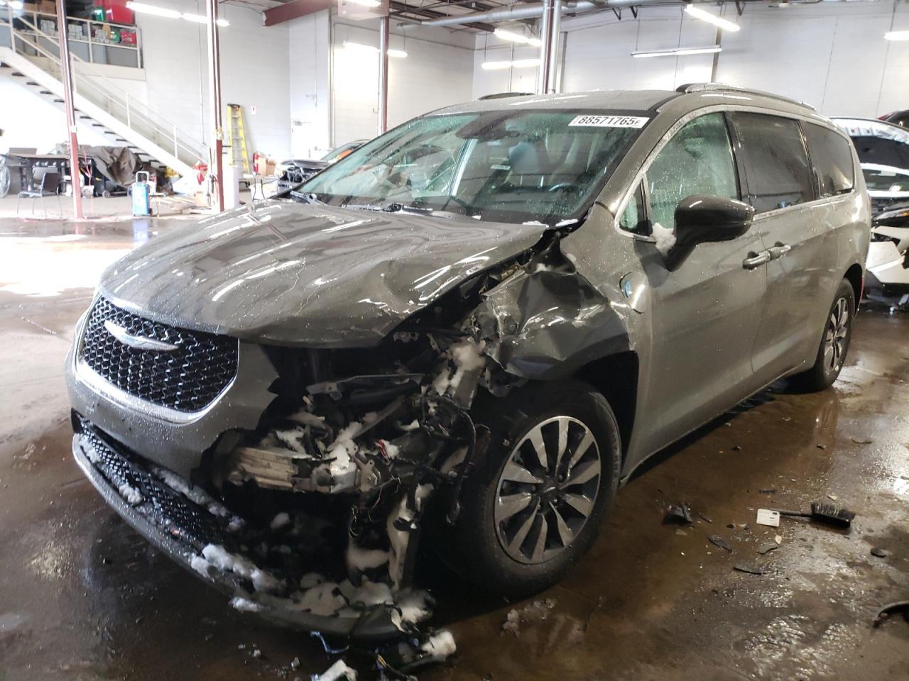 2021 Chrysler Pacifica - Image 1
