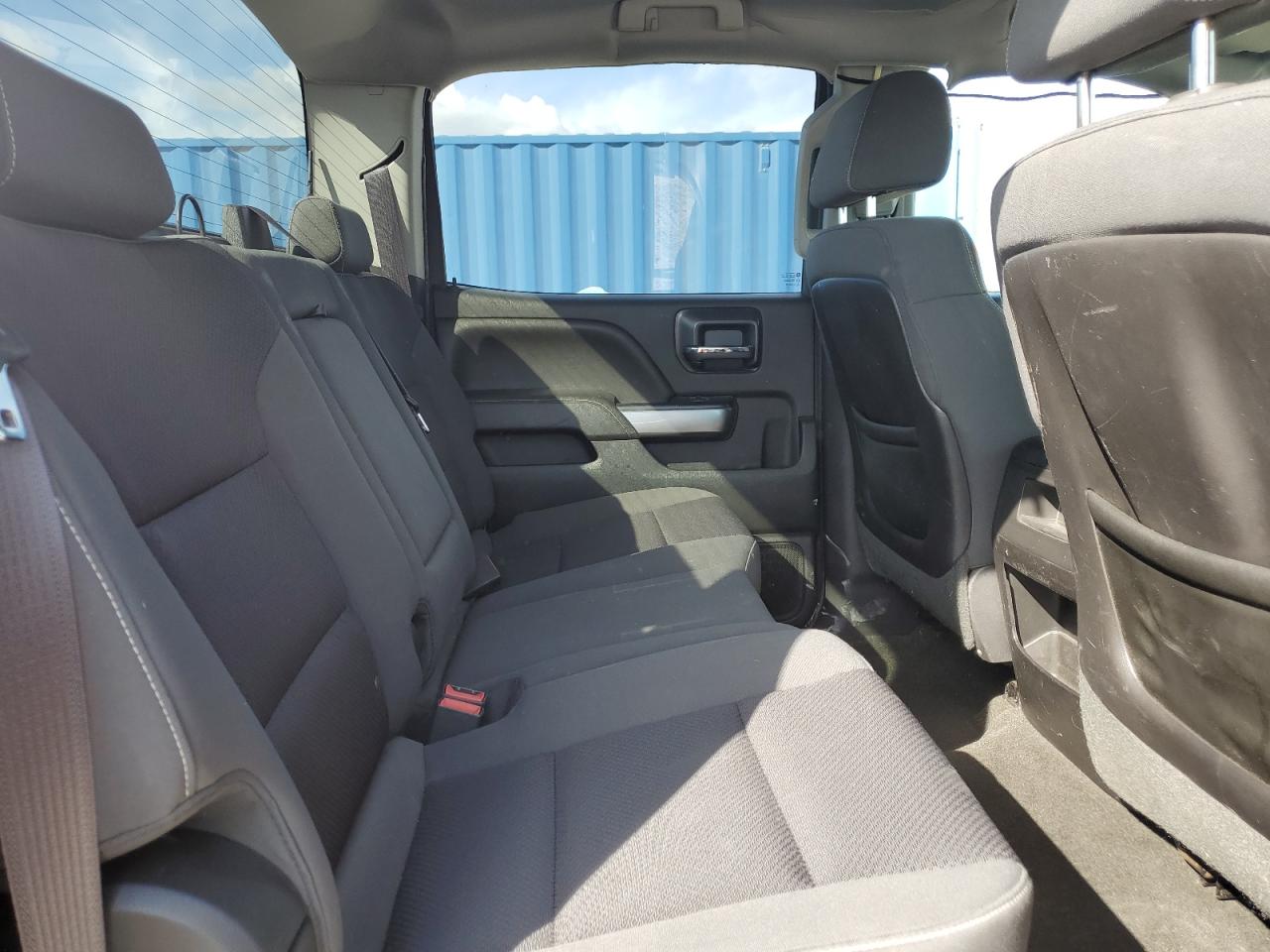 2015 Chevrolet Silverado - Image 10