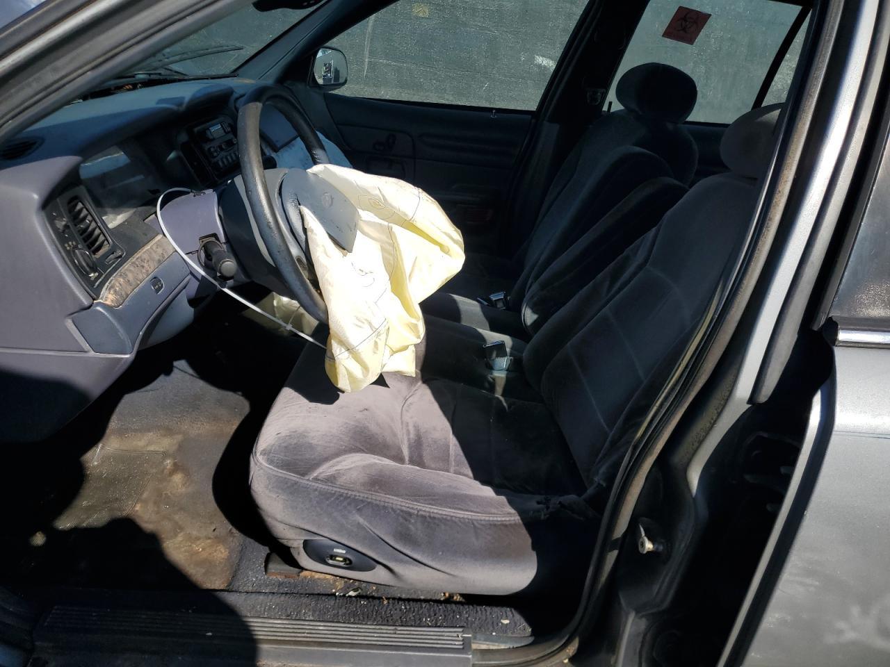 1999 Ford Crown Victoria - Image 7