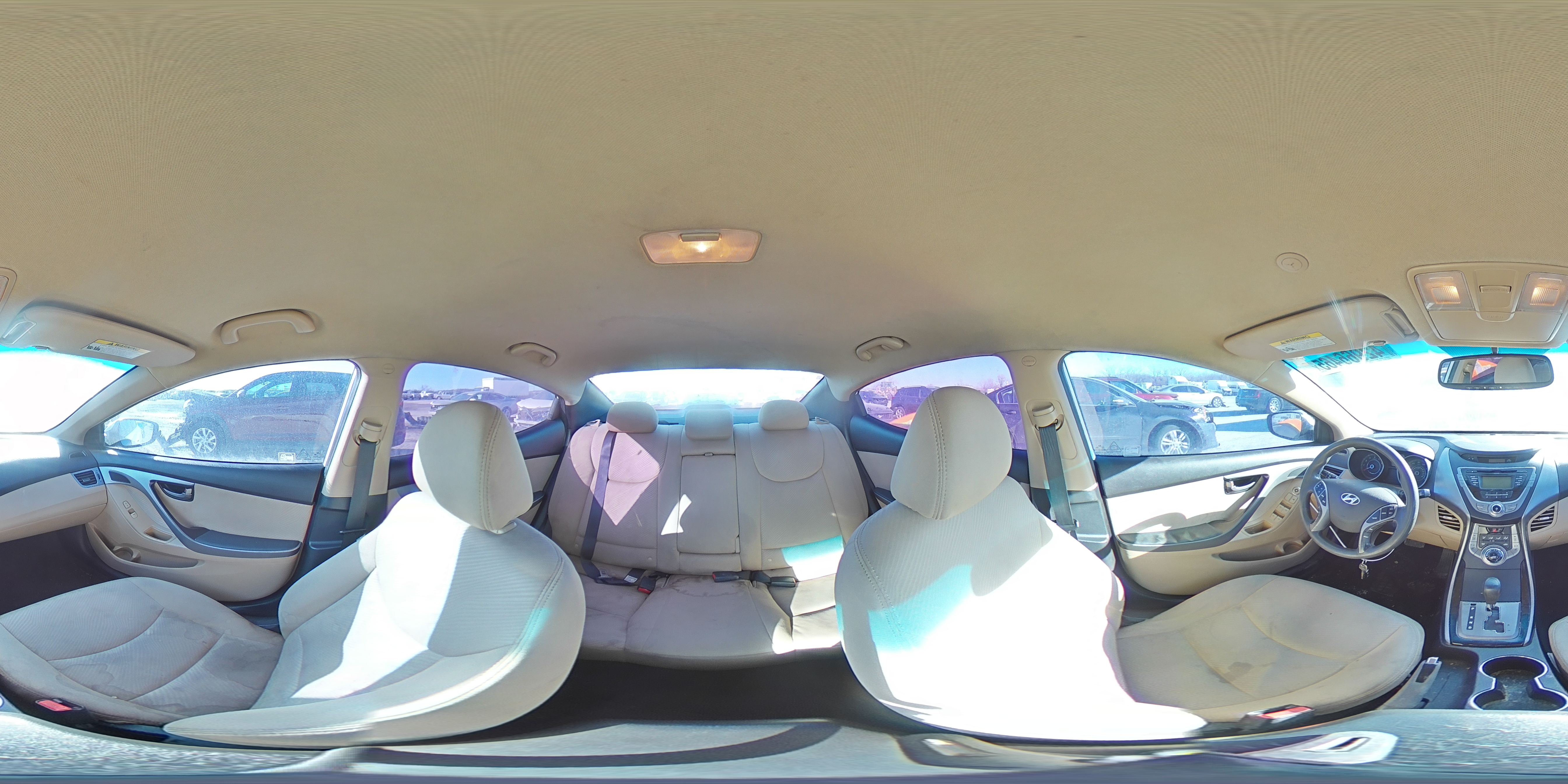 2013 Hyundai Elantra - Image 13