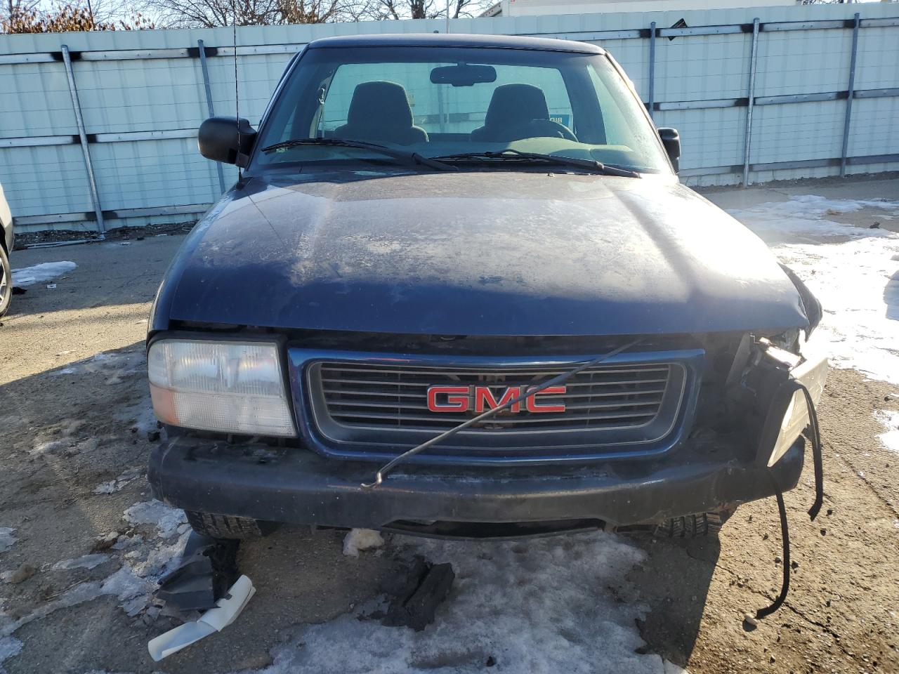 2000 GMC Sonoma - Image 5