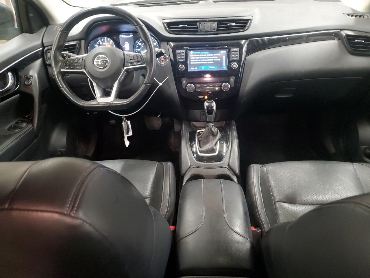 2018 Nissan Rogue - Image 8