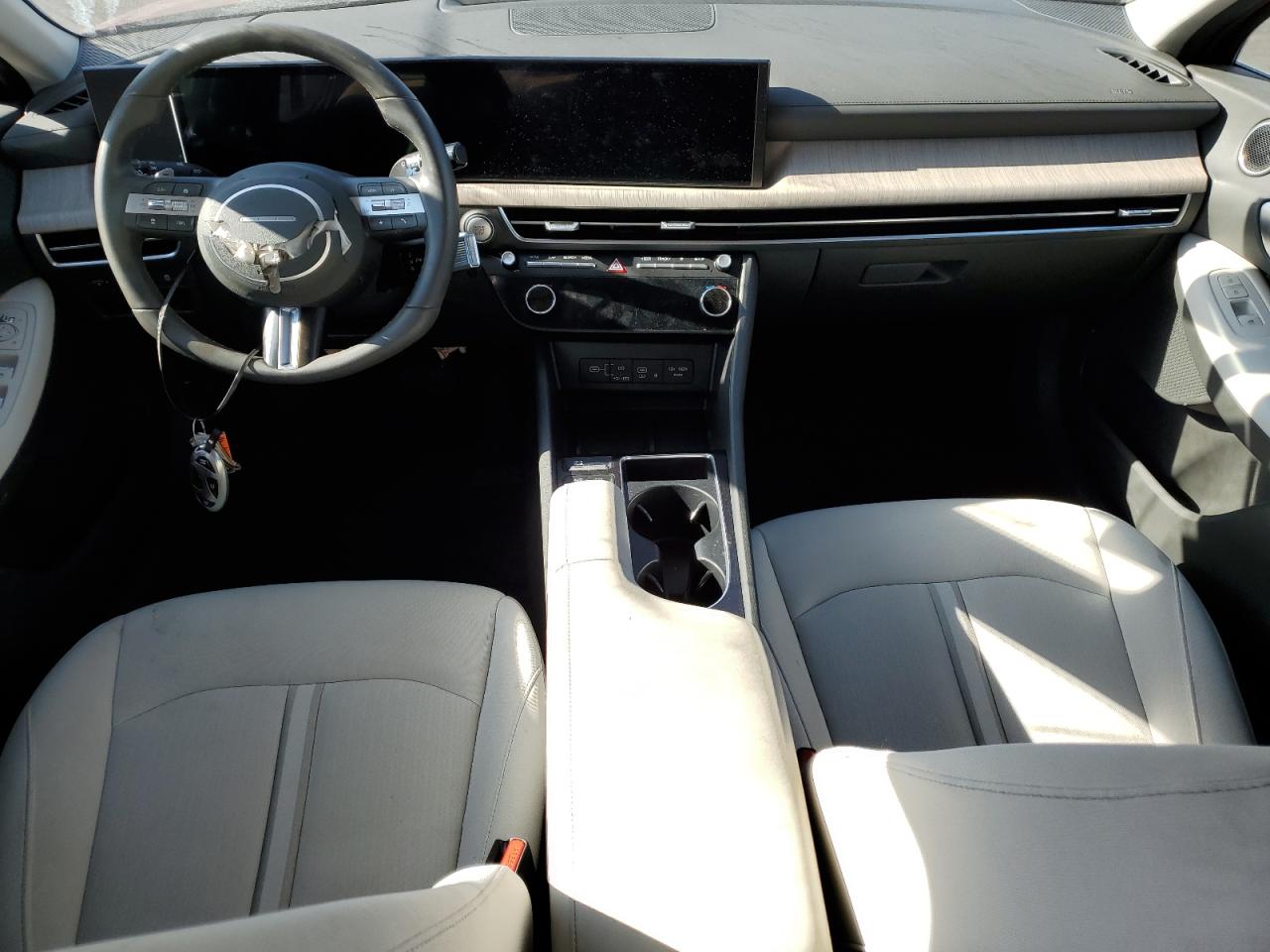 2024 Hyundai Sonata - Image 8