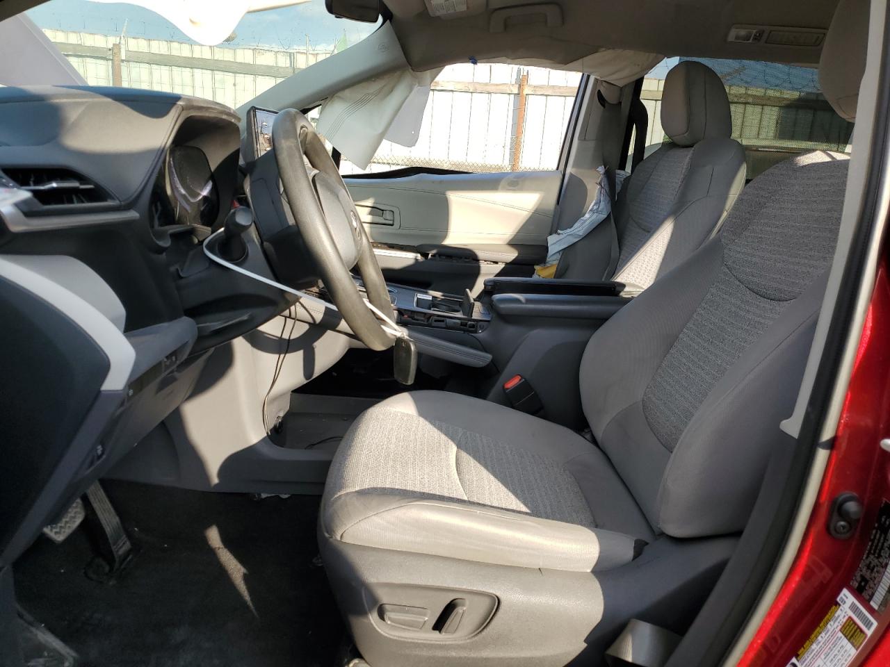 2021 Toyota Sienna - Image 7