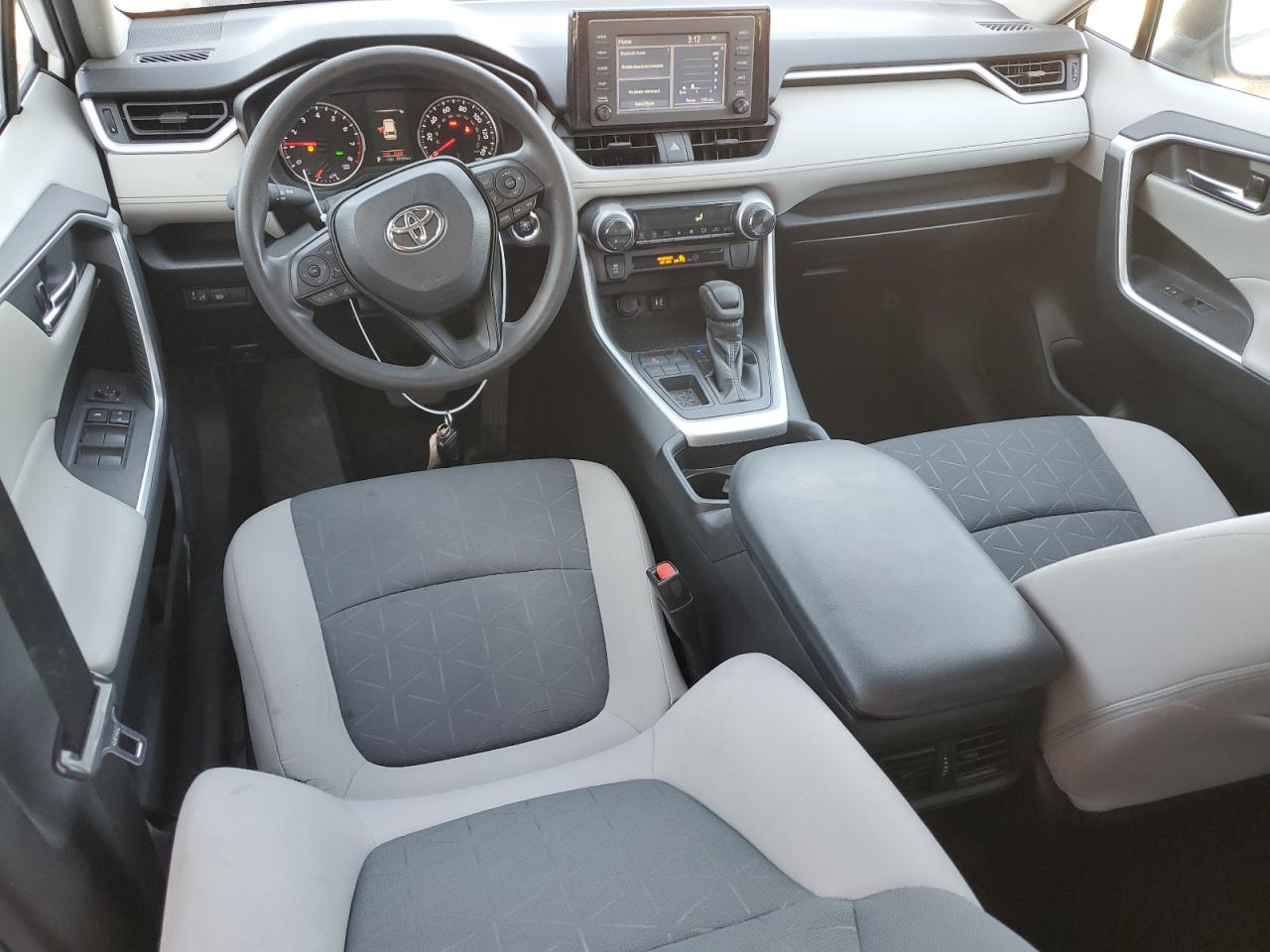 2019 Toyota RAV 4 - Image 8