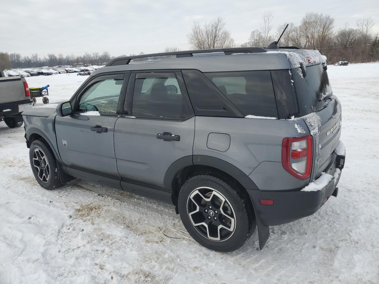 2021 Ford Bronco - Image 2