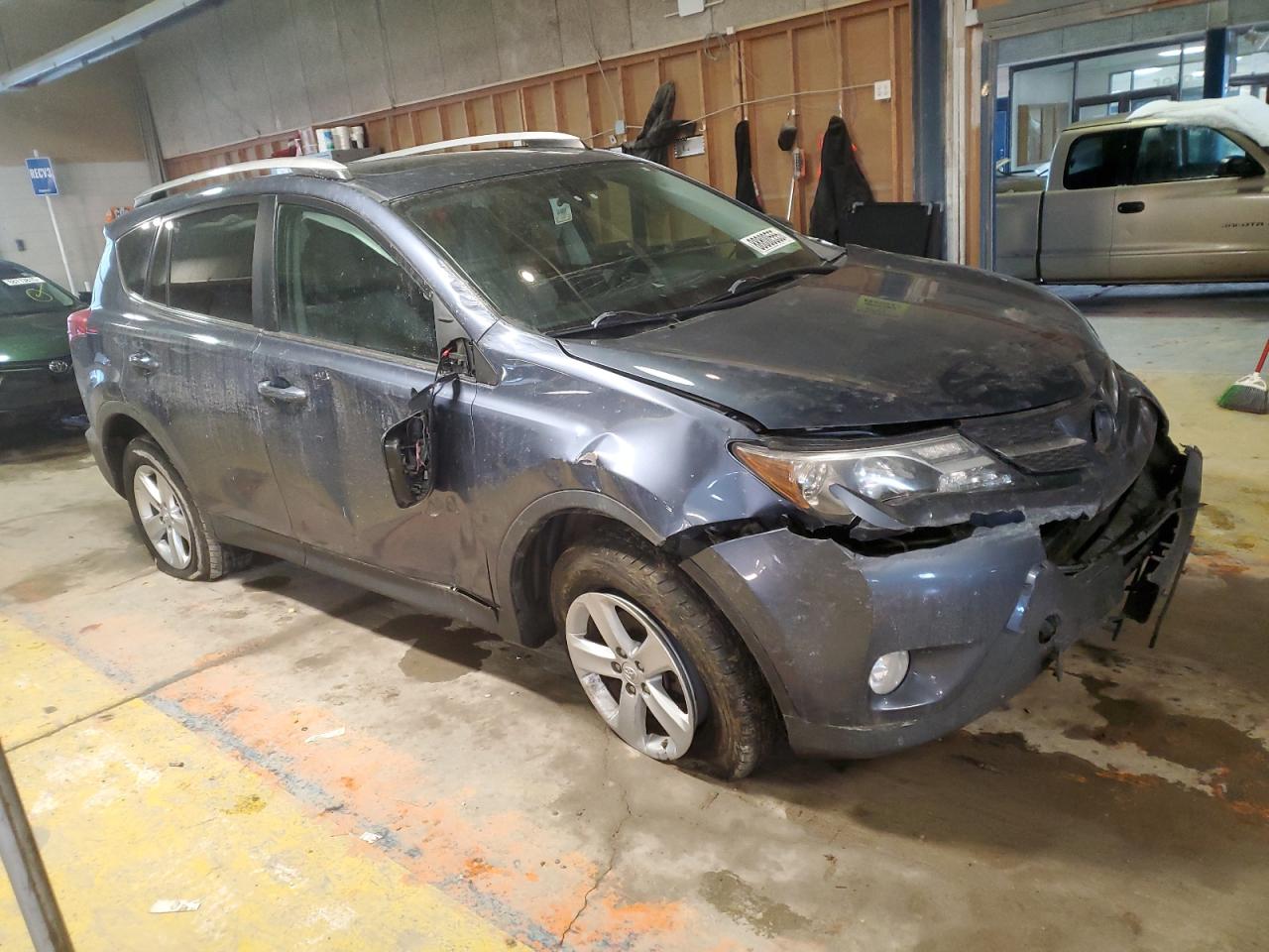 2014 Toyota RAV 4 - Image 4