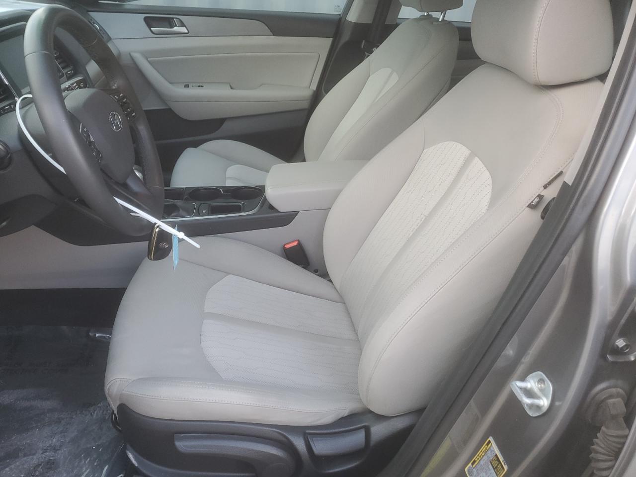 2018 Hyundai Sonata - Image 7